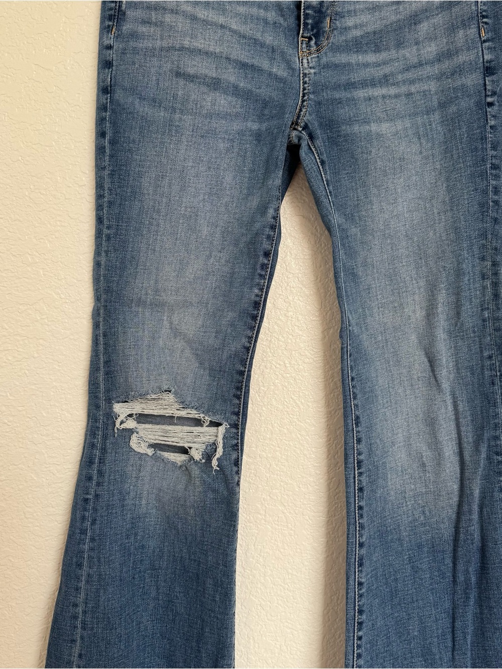 AE American Eagle Distressed Super High Rise Flare Jeans - Picture 3 of 8